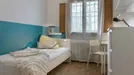 Room for rent, Padua, Veneto, &lt;span class=&quot;blurred street&quot; onclick=&quot;ProcessAdRequest(13123247)&quot;&gt;&lt;span class=&quot;hint&quot;&gt;See streetname&lt;/span&gt;[xxxxxxxxxxxxx]&lt;/span&gt;