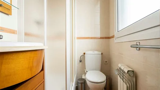 Rooms in Madrid Tetuán - photo 9