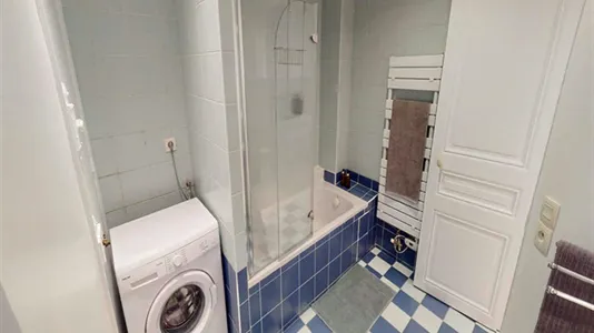 Rooms in Paris 8ème arrondissement - photo 10