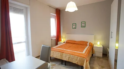 Room for rent in Milano Zona 2 - Stazione Centrale, Gorla, Turro, Greco, Crescenzago, Milan