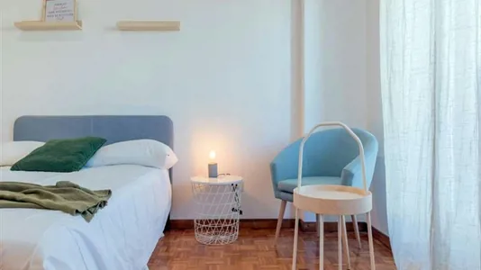 Rooms in Roma Municipio XIV – Monte Mario - photo 3