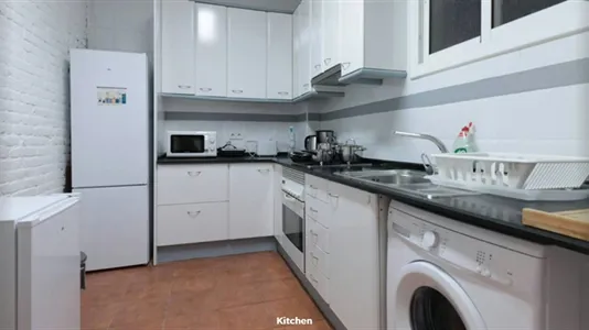 Rooms in Barcelona Eixample - photo 5