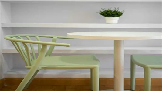 Rooms in Madrid Centro - photo 8