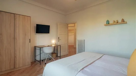 Rooms in Barcelona Eixample - photo 3