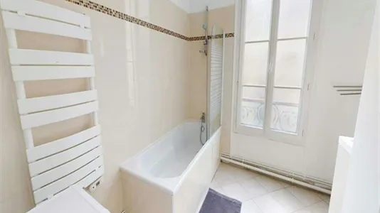 Rooms in Paris 10ème arrondissement - photo 7