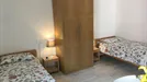 Room for rent, Padua, Veneto, &lt;span class=&quot;blurred street&quot; onclick=&quot;ProcessAdRequest(7733186)&quot;&gt;&lt;span class=&quot;hint&quot;&gt;See streetname&lt;/span&gt;[xxxxxxxxxxxxx]&lt;/span&gt;