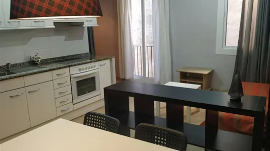 Apartments in Barcelona Ciutat Vella - photo 3