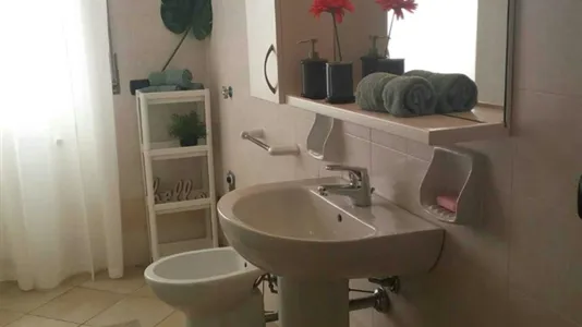 Rooms in Brescia - photo 9