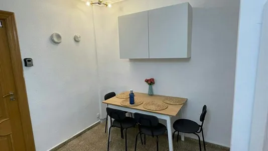 Rooms in Mislata - photo 7