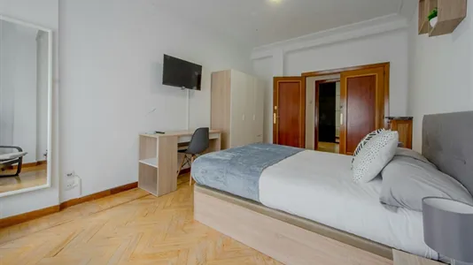 Rooms in Madrid Chamartín - photo 4