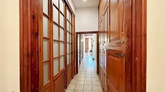 Rooms in Barcelona Ciutat Vella - photo 7