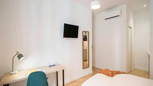 Rooms in Madrid Centro - photo 5