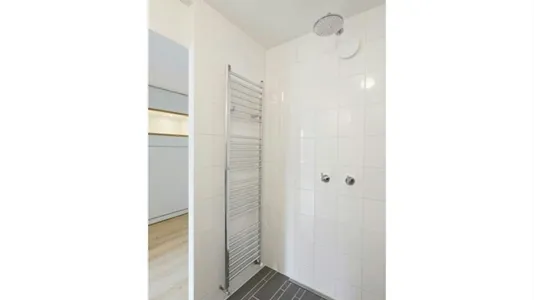 Apartments in Location is not specified - photo 8