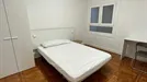 Room for rent, Reus, Cataluña, &lt;span class=&quot;blurred street&quot; onclick=&quot;ProcessAdRequest(8223341)&quot;&gt;&lt;span class=&quot;hint&quot;&gt;See streetname&lt;/span&gt;[xxxxxxxxxxxxx]&lt;/span&gt;