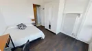 Room for rent, Lyon, Auvergne-Rhône-Alpes, &lt;span class=&quot;blurred street&quot; onclick=&quot;ProcessAdRequest(9777482)&quot;&gt;&lt;span class=&quot;hint&quot;&gt;See streetname&lt;/span&gt;[xxxxxxxxxxxxx]&lt;/span&gt;