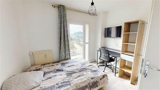 Rooms in Saint-Julien-en-Genevois - photo 2