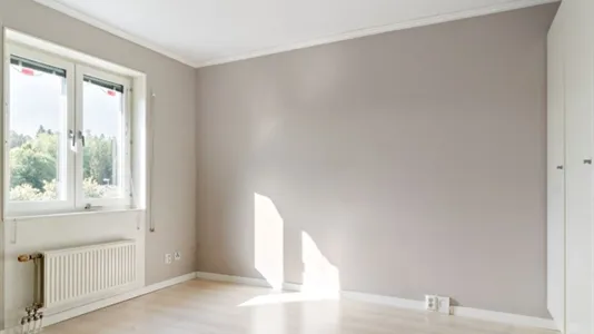 Houses in Botkyrka - photo 6