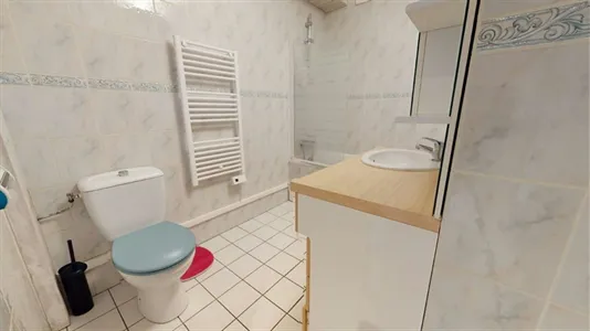 Rooms in Clermont-Ferrand - photo 6