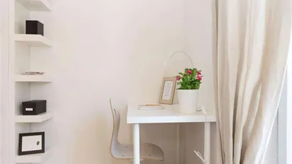 Room for rent in Buccinasco, Lombardia