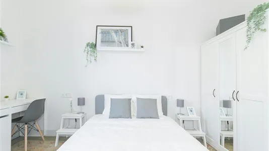 Rooms in Barcelona Eixample - photo 4