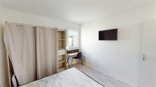 Rooms in Poitiers - photo 3