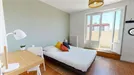 Room for rent, Lyon, Auvergne-Rhône-Alpes, &lt;span class=&quot;blurred street&quot; onclick=&quot;ProcessAdRequest(11415172)&quot;&gt;&lt;span class=&quot;hint&quot;&gt;See streetname&lt;/span&gt;[xxxxxxxxxxxxx]&lt;/span&gt;