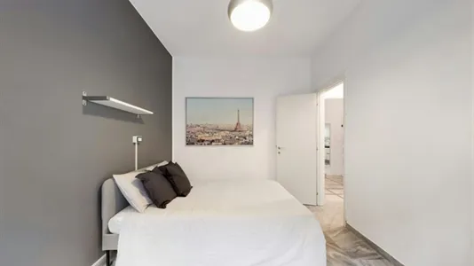 Rooms in Milano Zona 2 - Stazione Centrale, Gorla, Turro, Greco, Crescenzago - photo 3