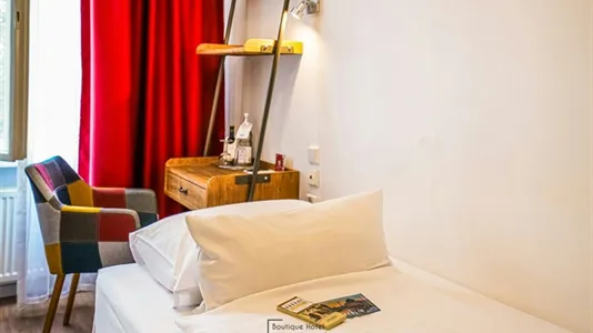 Rooms in Berlin Charlottenburg-Wilmersdorf - photo 2