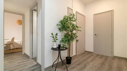 Rooms in Barcelona Eixample - photo 10