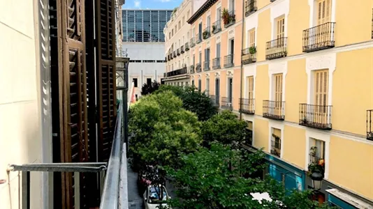 Rooms in Madrid Retiro - photo 8