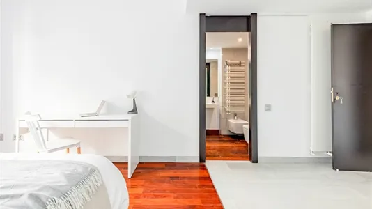 Rooms in Valencia Ciutat Vella - photo 4