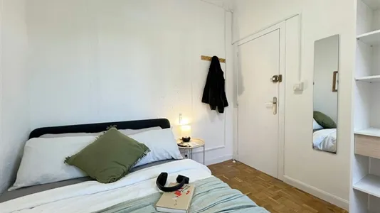 Rooms in Madrid Chamberí - photo 3