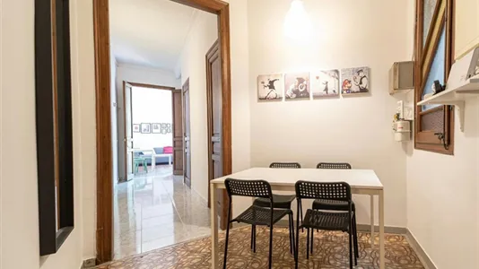 Rooms in Barcelona Eixample - photo 10