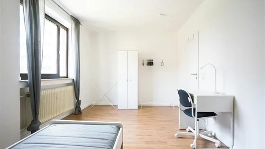 Rooms in Dusseldorf - photo 2
