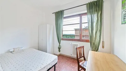 Room for rent in Roma Municipio VII – Appio-Latino/Tuscolano/Cinecittà, Rome