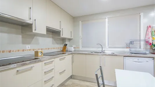 Rooms in Madrid Centro - photo 10