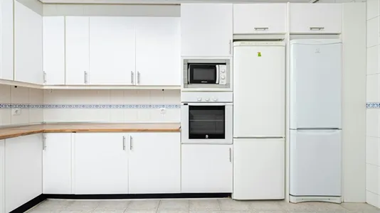 Rooms in Madrid Moncloa-Aravaca - photo 9