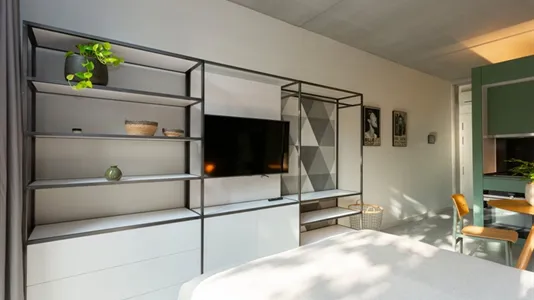 Apartments in Barcelona Eixample - photo 5