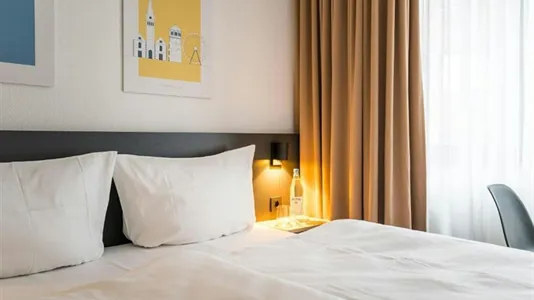 Houses in Dusseldorf - photo 4