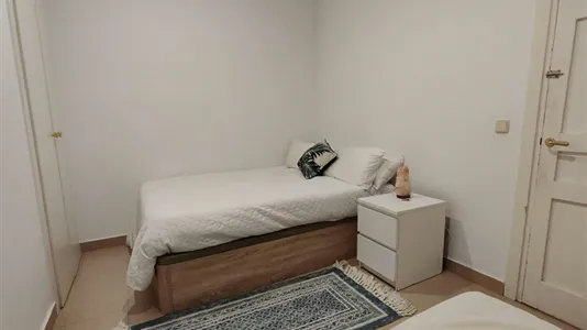 Rooms in Madrid Centro - photo 4