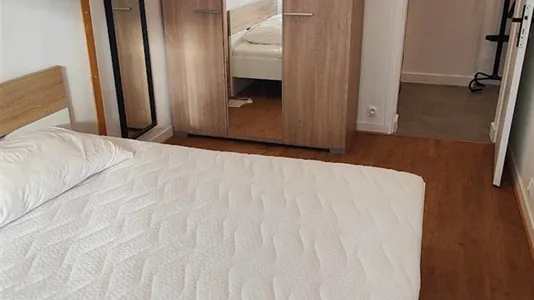 Rooms in Saint-Julien-en-Genevois - photo 2