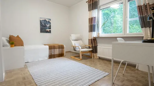 Rooms in Helsinki Läntinen - photo 1