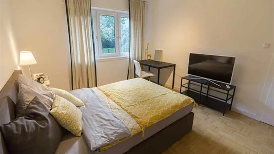 Rooms in Frankfurt Mitte-Nord - photo 3