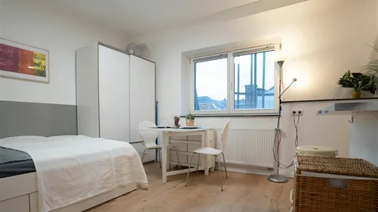 Apartments in Cologne Innenstadt - photo 9