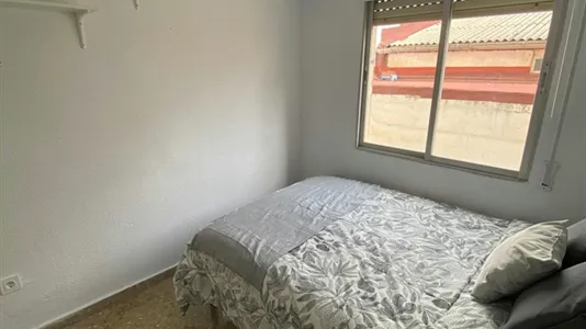 Rooms in Manises - photo 2