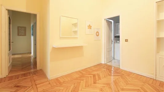Rooms in Madrid Retiro - photo 10