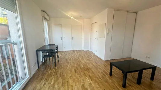 Apartments in Saint-Denis - photo 2