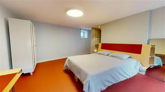 Rooms in Saint-Étienne - photo 4