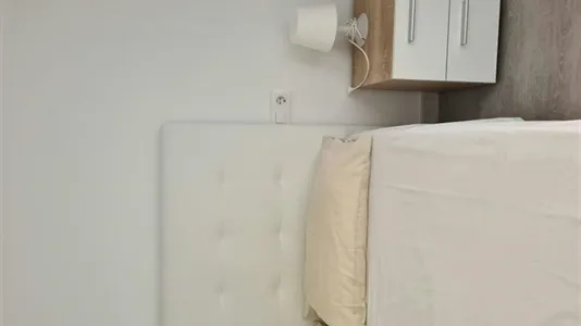 Rooms in el Camí de Vera - photo 6