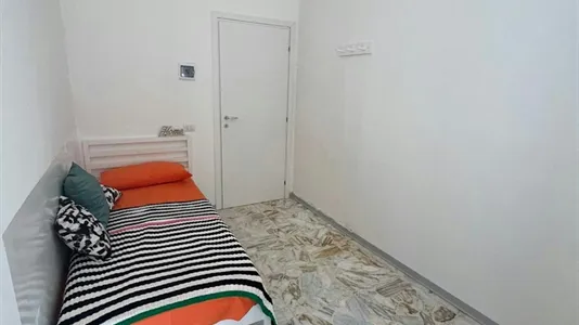 Rooms in Cagliari - photo 2